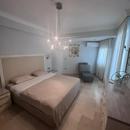 Luxery Goldcity Gold City Hotel 5*